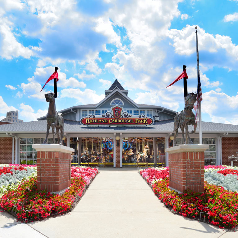 Located in the heart of downtown, organ music will draw you toward the Richland carrousel Park 