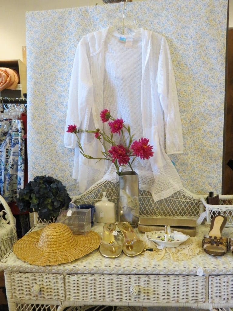What Goes ‘Round Thrift Shoppe