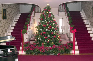 2019 Candlelight Holiday Tours at Malabar Farm