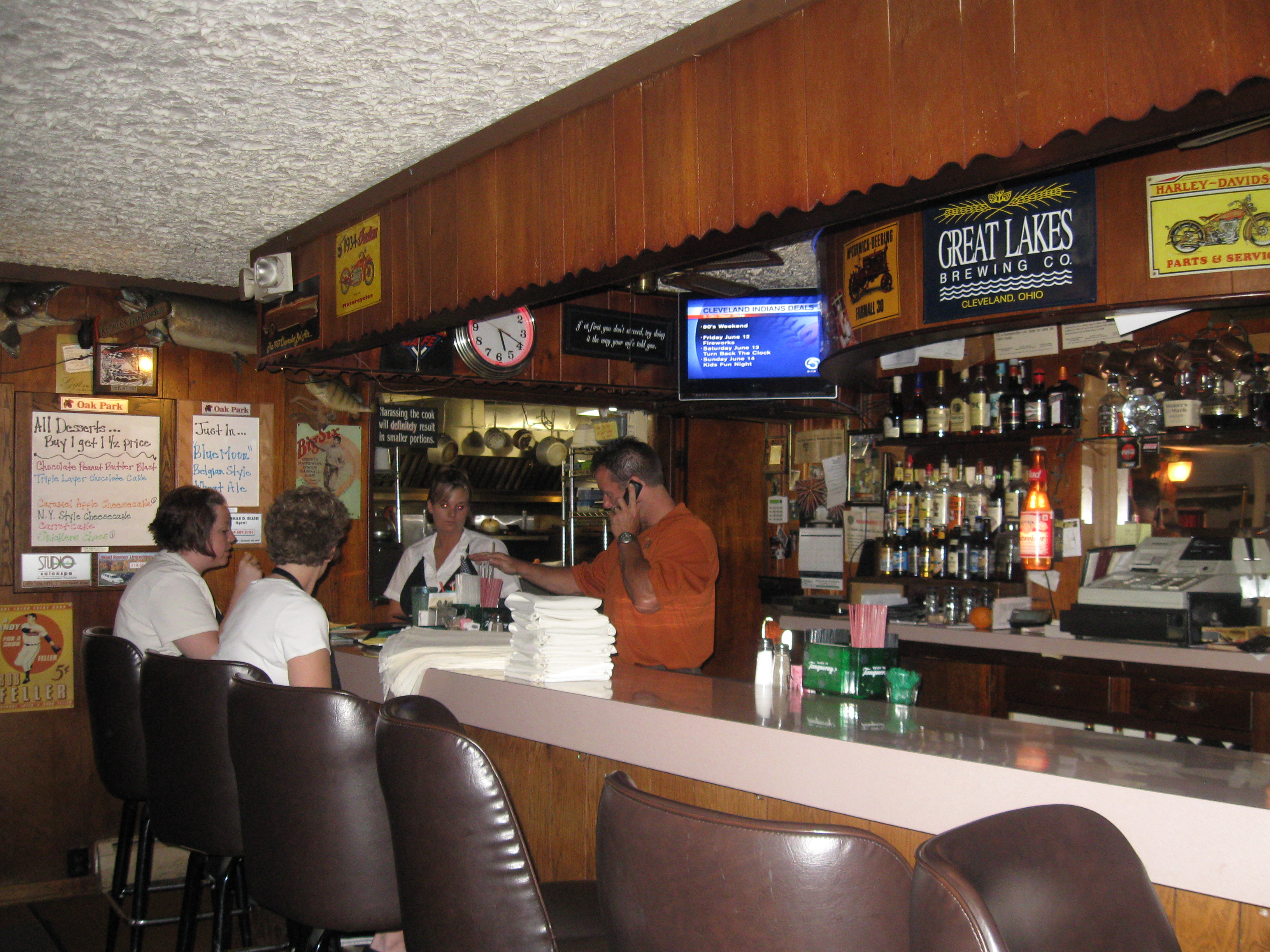 Oak Park Tavern Restaurant Destination Mansfield Oak Park Tavern Restaurant