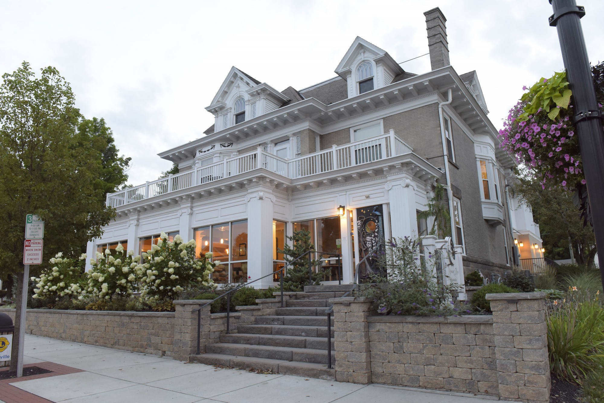 Wishmaker House Bed Breakfast Also Offers Winery Destination Mansfield
